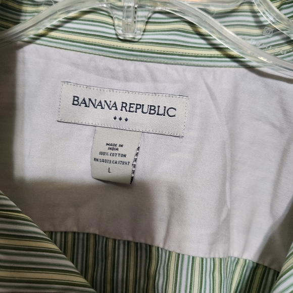 Banana Republic Men's Light Green Striped Shirt - Picture 9 of 15